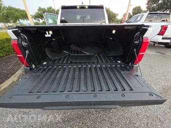 2025 Toyota Tacoma SR Crew Cab Medium Bed - miniatura 14