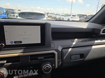 2025 Toyota Tacoma SR Crew Cab Medium Bed - miniatura 11