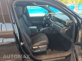 2025 Toyota Tacoma SR Crew Cab Medium Bed - miniatura 8