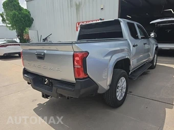 2025 Toyota Tacoma SR Crew Cab Medium Bed - miniatura 4
