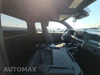 2025 Toyota Tacoma SR Regular Cab Long Bed - miniatura 8