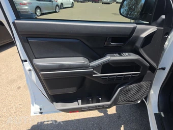 2025 Toyota Tacoma SR Regular Cab Long Bed - miniatura 9