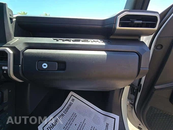 2025 Toyota Tacoma SR Regular Cab Long Bed - miniatura 19