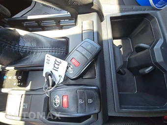 2025 Toyota Tacoma SR Regular Cab Long Bed - miniatura 8