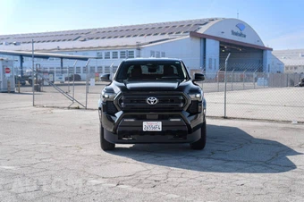 2025 Toyota Tacoma SR5 Crew Cab Long Bed - miniatura 3