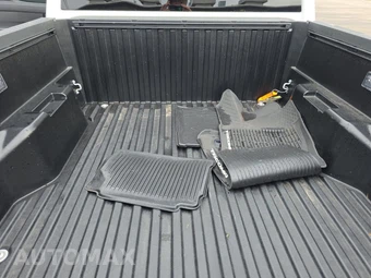 2025 Toyota Tacoma SR5 Crew Cab Long Bed - miniatura 16