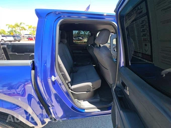 2025 Toyota Tacoma SR5 Crew Cab Medium Bed - miniatura 13