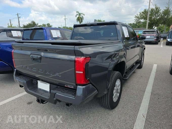 2025 Toyota Tacoma SR5 Crew Cab Medium Bed - miniatura 3