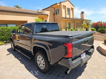 2025 Toyota Tacoma SR5 Crew Cab Medium Bed - miniatura 2