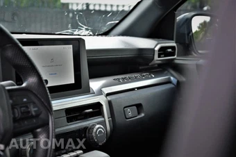 2025 Toyota Tacoma SR5 Crew Cab Medium Bed - miniatura 10
