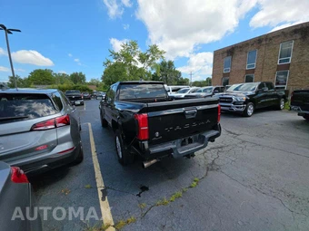 2025 Toyota Tacoma SR5 Crew Cab Medium Bed - miniatura 2