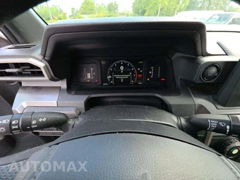 2025 Toyota Tacoma SR5 Crew Cab Medium Bed - miniatura 9