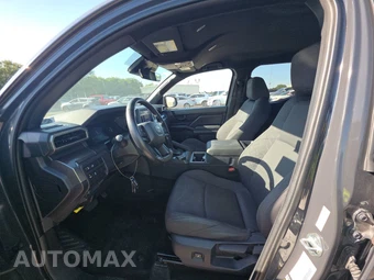 2025 Toyota Tacoma SR5 Crew Cab Medium Bed - miniatura 13