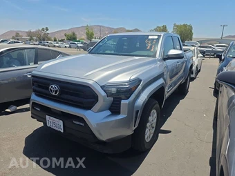 2025 Toyota Tacoma SR5 Crew Cab Medium Bed