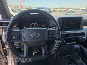 2025 Toyota Tacoma SR5 Crew Cab Medium Bed - miniatura 10