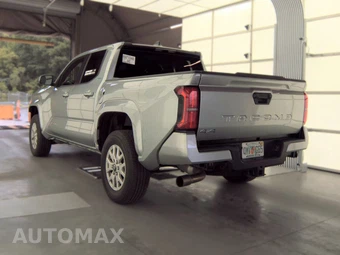2025 Toyota Tacoma SR5 Crew Cab Medium Bed - miniatura 8