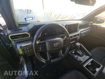 2025 Toyota Tacoma SR5 Crew Cab Medium Bed - miniatura 11
