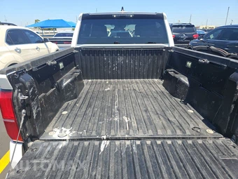 2025 Toyota Tacoma SR5 Crew Cab Medium Bed - miniatura 17