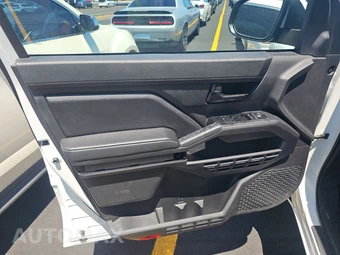 2025 Toyota Tacoma SR5 Crew Cab Medium Bed - miniatura 9