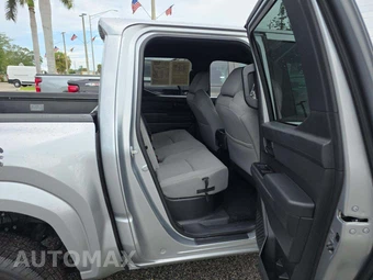 2025 Toyota Tacoma SR5 Crew Cab Medium Bed - miniatura 16