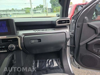 2025 Toyota Tacoma SR5 Crew Cab Medium Bed - miniatura 19