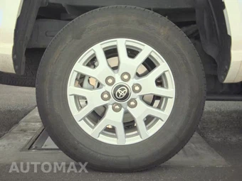 2025 Toyota Tacoma SR5 Crew Cab Medium Bed - miniatura 11