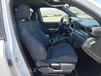 2025 Toyota Tacoma SR5 Crew Cab Medium Bed - miniatura 14