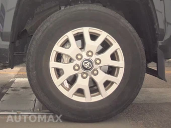 2025 Toyota Tacoma SR5 Crew Cab Medium Bed - miniatura 10