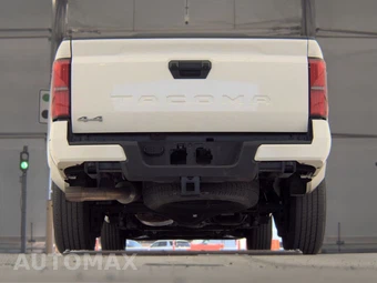 2025 Toyota Tacoma SR5 Crew Cab Medium Bed - miniatura 7