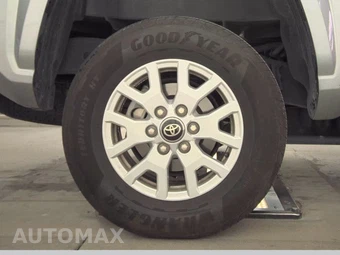 2025 Toyota Tacoma SR5 Crew Cab Medium Bed - miniatura 11