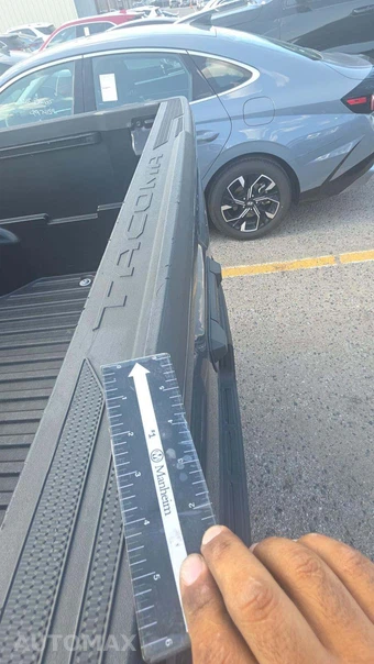 2025 Toyota Tacoma SR5 Crew Cab Medium Bed - miniatura 30