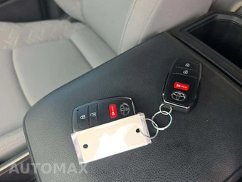 2025 Toyota Tacoma SR5 Crew Cab Medium Bed - miniatura 8