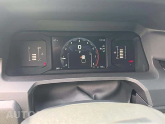 2025 Toyota Tacoma SR5 Crew Cab Medium Bed - miniatura 9