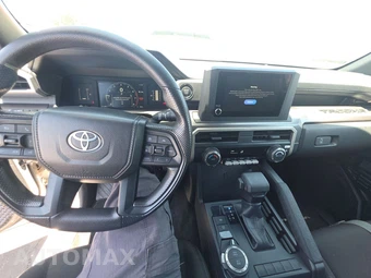 2025 Toyota Tacoma SR5 Crew Cab Medium Bed - miniatura 11