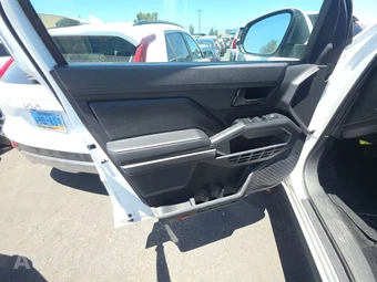 2025 Toyota Tacoma SR5 Crew Cab Medium Bed - miniatura 9