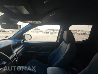 2025 Toyota Tacoma SR5 Crew Cab Medium Bed - miniatura 14