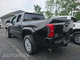 2025 Toyota Tacoma SR5 Crew Cab Medium Bed - miniatura 2