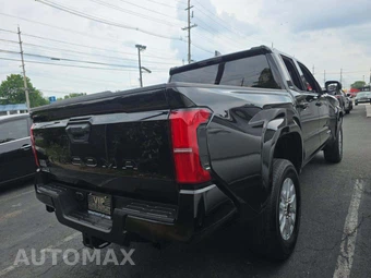 2025 Toyota Tacoma SR5 Crew Cab Medium Bed - miniatura 3
