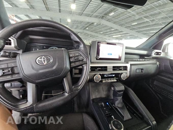 2025 Toyota Tacoma SR5 Crew Cab Medium Bed - miniatura 17