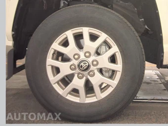2025 Toyota Tacoma SR5 Crew Cab Medium Bed - miniatura 9