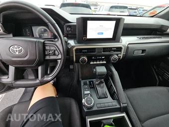 2025 Toyota Tacoma SR5 Crew Cab Medium Bed - miniatura 17
