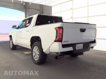 2025 Toyota Tacoma SR5 Crew Cab Medium Bed - miniatura 8