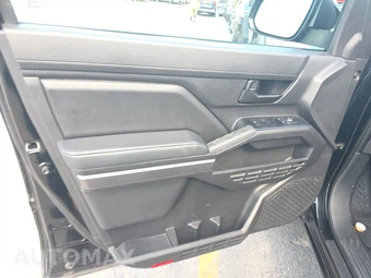2025 Toyota Tacoma SR5 Crew Cab Medium Bed - miniatura 9