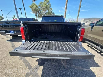 2025 Toyota Tacoma SR5 Crew Cab Medium Bed - miniatura 14