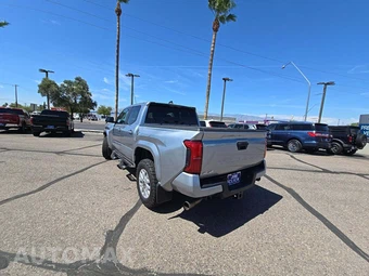 2025 Toyota Tacoma SR5 Crew Cab Medium Bed - miniatura 2