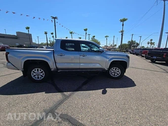 2025 Toyota Tacoma SR5 Crew Cab Medium Bed - miniatura 4