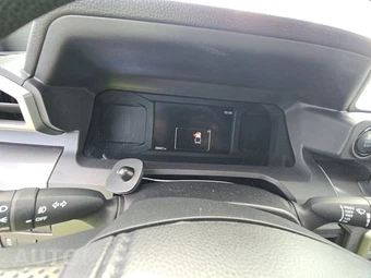 2025 Toyota Tacoma SR5 Crew Cab Medium Bed - miniatura 18