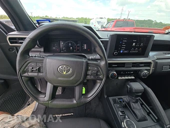 2025 Toyota Tacoma SR5 Crew Cab Medium Bed - miniatura 11