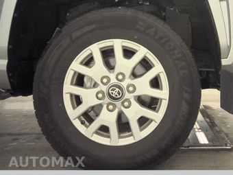 2025 Toyota Tacoma SR5 Crew Cab Medium Bed - miniatura 10