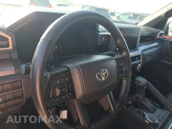 2025 Toyota Tacoma SR5 Crew Cab Medium Bed - miniatura 11